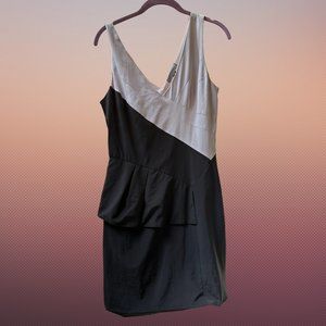 TWO-TONE GREY SLEEVELESS V-NECKED V-BACKED DINNER DRESS - REDUCED!